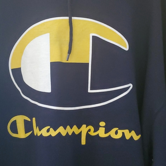 Champion Authentic Athleticwear - Picture 2 of 10